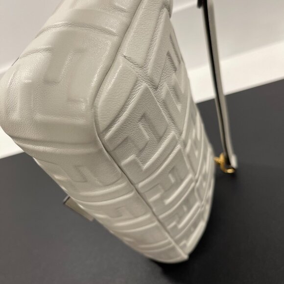 Fendi Baguette White Leather 2-way Bag (JB1238) - Picture 5 of 10